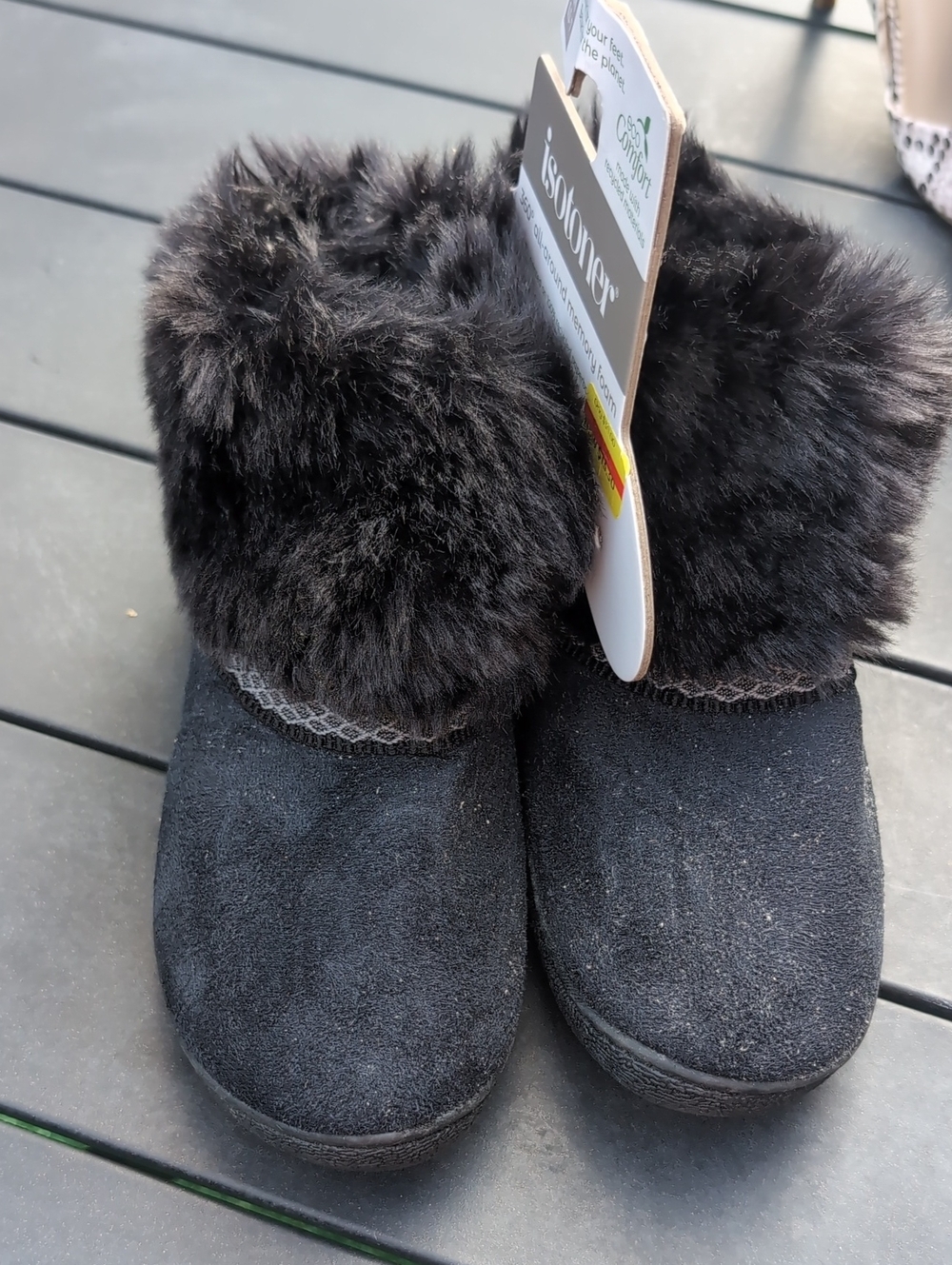 isotoner Black Faux Fur Memory Foam Slip-On Slippers Size Small 6.5-7